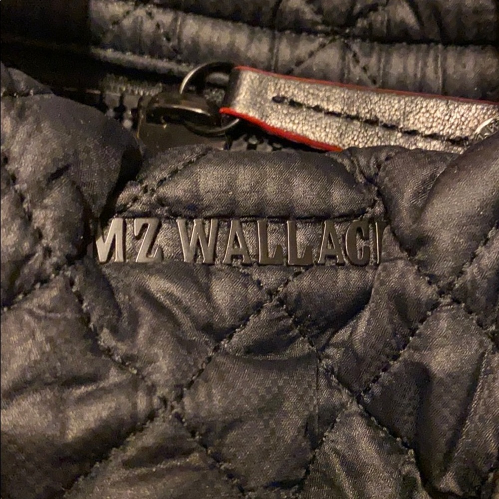 Small Sutton MZ Wallace Bag-great condition - Picture 2 of 7